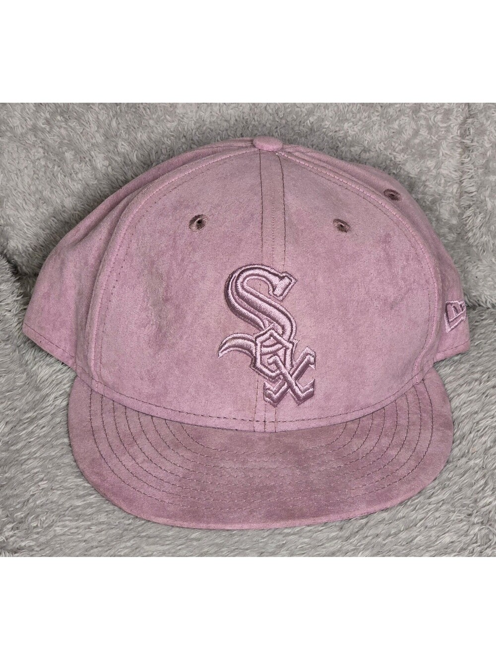 New Era Chicago White Sox Pink Faux Suede 9FIFTY Snapback Hat MLB OSFM